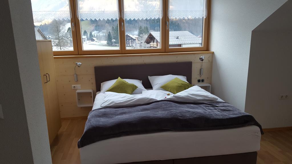 Appartement-Ennemoser เมลเลา ภายนอก รูปภาพ